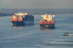 River Elbe expansion prepares the ground for larger container vessels in Hamburg